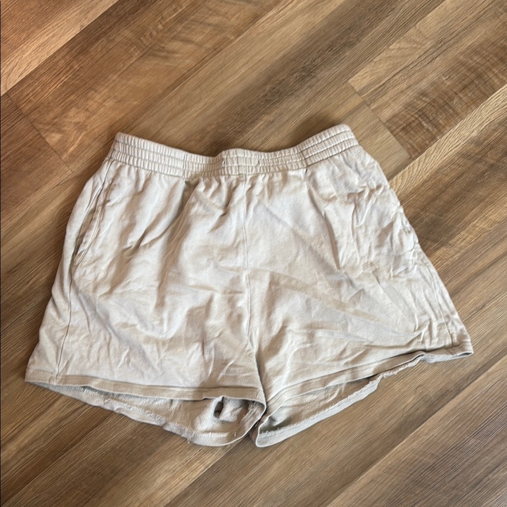 Cream Athletic Shorts with Elastic Waistband and Relaxed Fit